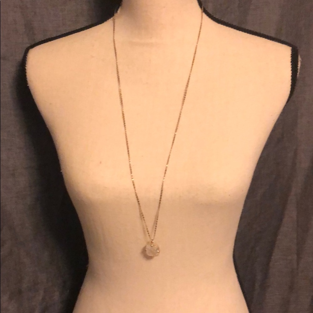 Express gold necklace